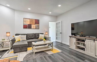 Photo 1 - Updated Philadelphia Townhome - 4 Mi to Dtwn