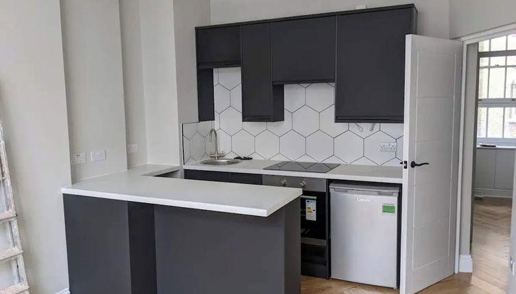 Photo 1 - Snug 1BD Flat in the Heart of London - Clerkenwell