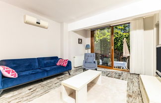 Photo 1 - Flat w Garden 10 min to Bull Statue in Kadikoy