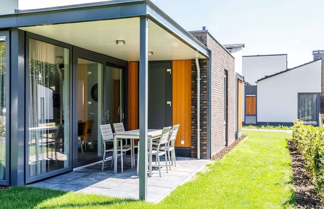 Stylish Villa With Covered Terrace in Limburg - Foto 36