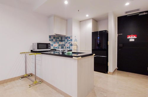 Photo 5 - Cozy Stay And Warm 1Br Branz Bsd City Apartment