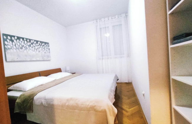 Immaculate Apartment in Center City With Parking - Foto 2