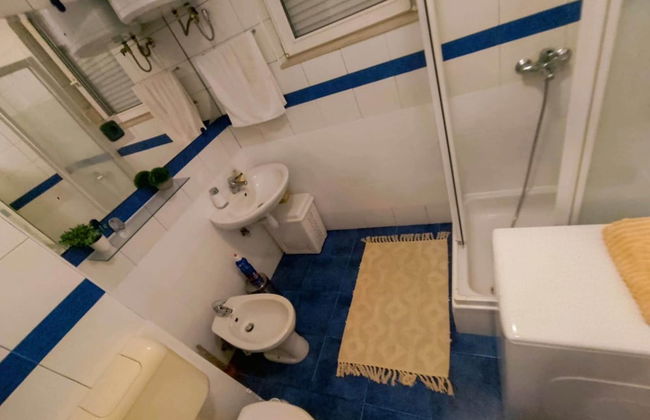 Immaculate Apartment in Center City With Parking - Foto 8