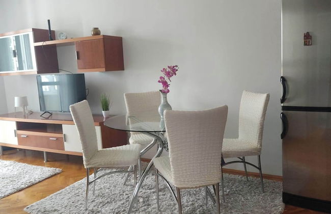 Immaculate Apartment in Center City With Parking - Foto 9