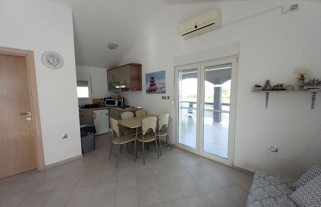 Apartment With a Pool, Mountainview, Near the Sea! - Foto 10