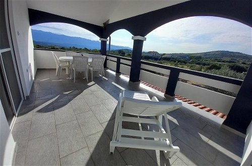 Photo 13 - Apartment With a Pool, Mountainview, Near the Sea