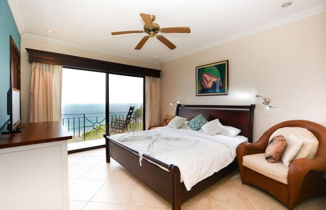 Fifth-Floor Condo with Breathtaking Ocean Views, Stylish Interior & Prime Location Near Flamingo Beach - Foto 8