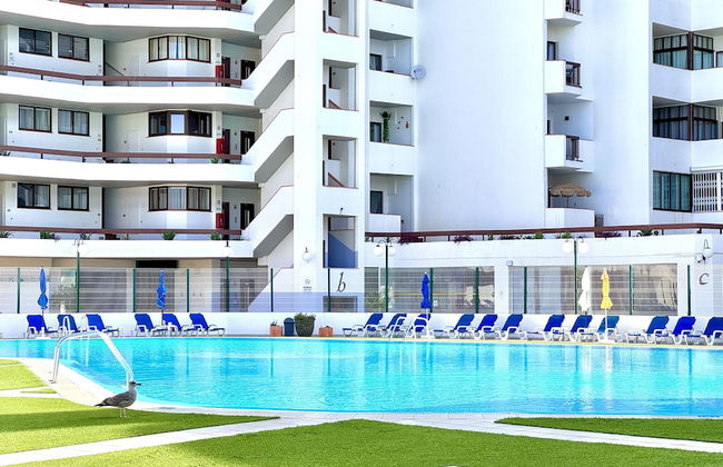 Albufeira SKY Light With Pool by Homing - Photo 21