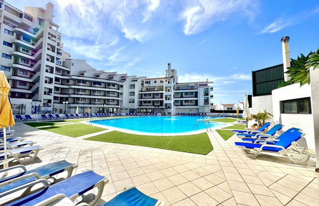 Albufeira SKY Light With Pool by Homing - Photo 1