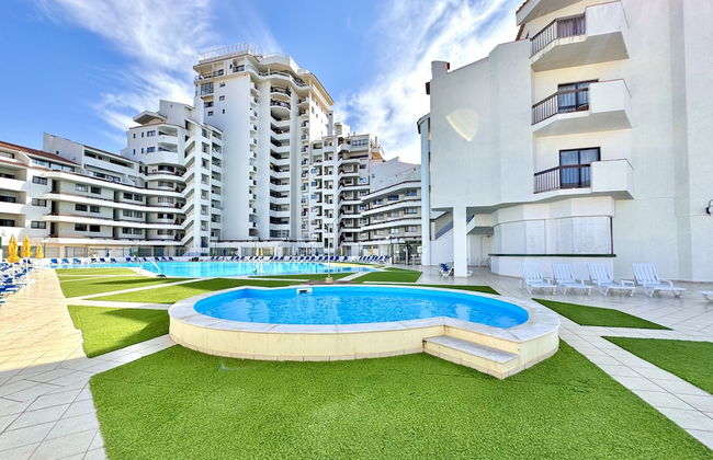 Albufeira SKY Light With Pool by Homing - Photo 19