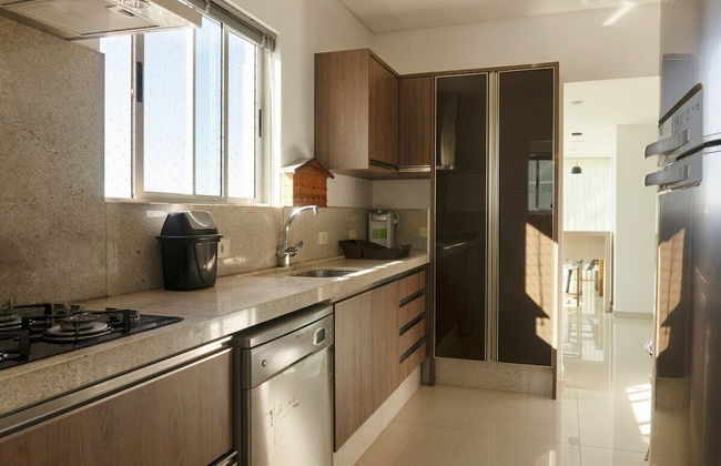 AMPLO APARTAMENTO UM POR ANDAR - Foto 14
