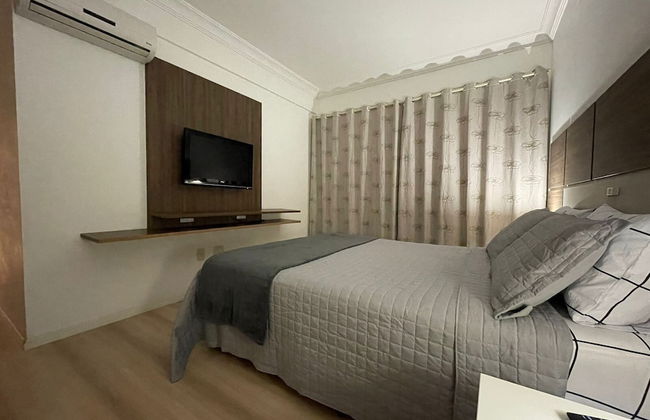 AMPLO APARTAMENTO UM POR ANDAR - Foto 3