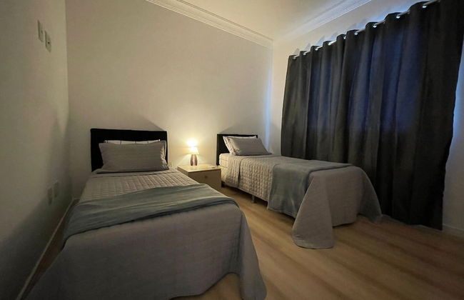 AMPLO APARTAMENTO UM POR ANDAR - Foto 8