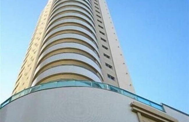 AMPLO APARTAMENTO UM POR ANDAR - Foto 43