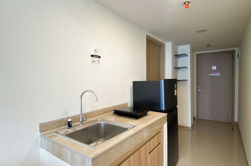 Photo 8 - Modern And Homey 2Br At Meikarta Apartment