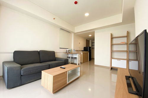 Photo 13 - Modern And Homey 2Br At Meikarta Apartment