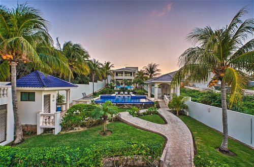 Foto 8 - Oceanfront Isla Mujeres Estate w/ Infinity Pool