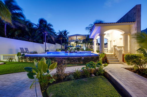 Photo 24 - Oceanfront Isla Mujeres Estate w/ Infinity Pool