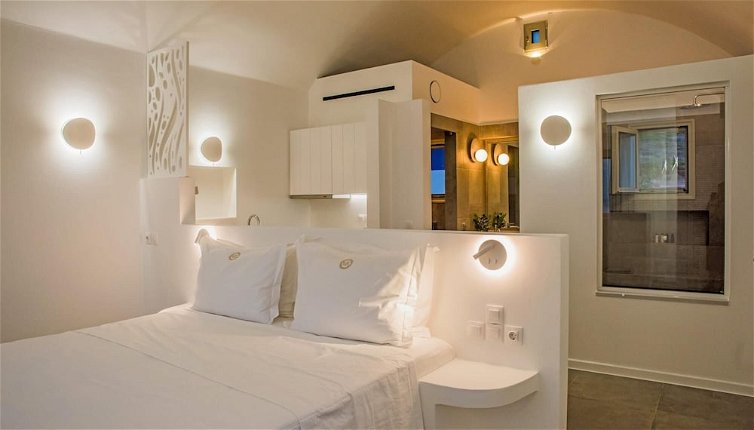 Photo 1 - Makrikythera Luxury Suites - Private Jacuzzi Nest