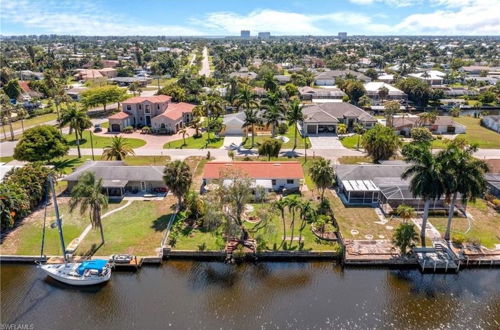 Photo 20 - Tamiami On The Canal