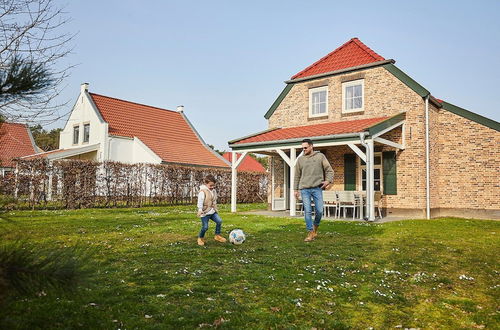 Foto 1 - Spledid Villa With Sauna and Whirlpool in Limburg