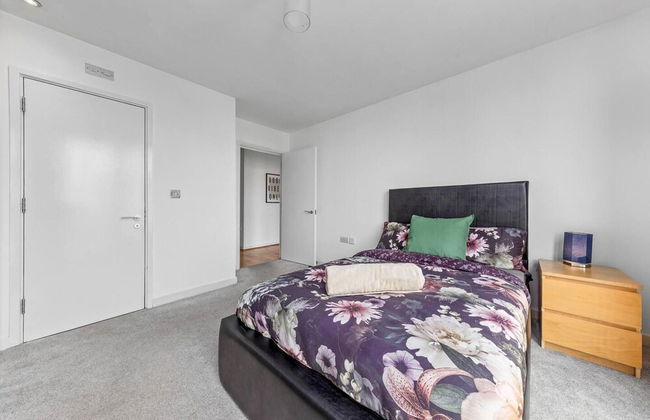Penthouse 2-bed Apartment in The Heart Of E15 - Foto 13