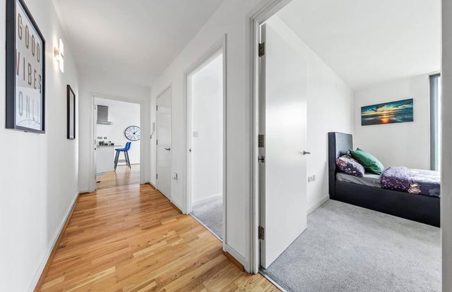 Penthouse 2-bed Apartment in The Heart Of E15 - Foto 29
