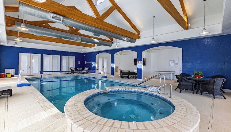 Photo 1 - Luxurious Lakehouse With Indoor Pool-hot Tub-fire Pit