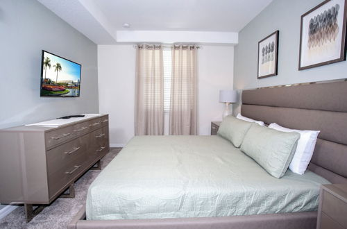 Foto 17 - Luxurious 2 Bedroom Apartment Close to Disney 303 4721