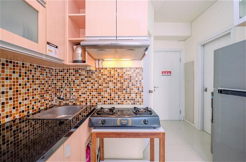 Photo 9 - Comfort Designed 2Br At Green Pramuka City Apartment