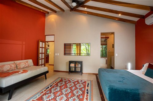 Photo 20 - Tropical Villa With Private Pool in Manuel Antonio
