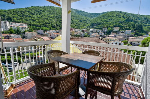 Foto 12 - Comfy Flat w Balcony 5 min to Greco Beach in Budva