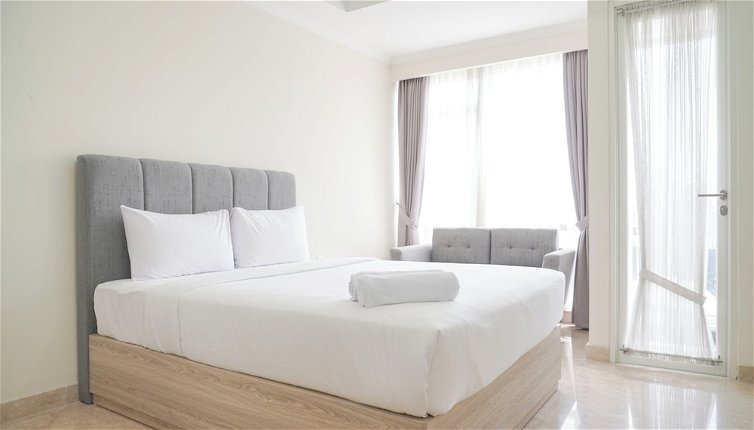 Photo 1 - Comfort Stay Studio At Menteng Park Apartment