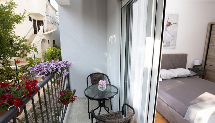 Foto 1 - Flat w Balcony 3 min to Beach Near Budva Old Town