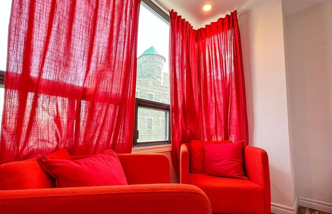 Chic Townhome With Garage Dt Mtl - Photo 22