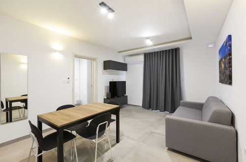 Photo 27 - Gzira Suite 7-hosted by Sweetstay