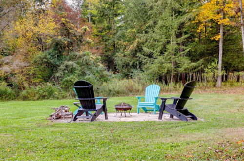 Photo 2 - Bradford Lake House w/ Dock: Near Wineries