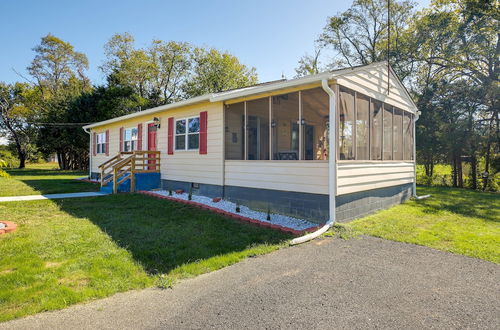 Photo 4 - Waterfront Rock Point Vacation Rental w/ Sunroom