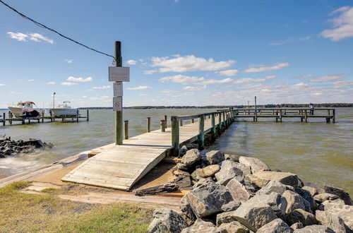 Photo 1 - Waterfront Rock Point Vacation Rental w/ Sunroom