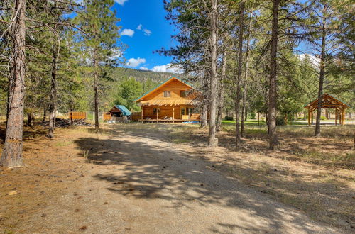 Foto 4 - Libby Home w/ Mountain Views: Gazebo & Fire Pit