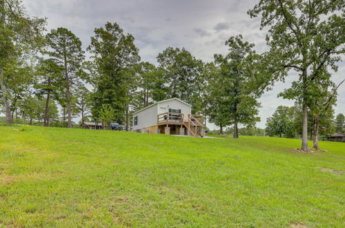 Photo 23 - Rural Mt Olive Cabin Rental w/ White River View