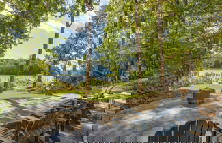Foto 1 - Waterfront Lusby Escape w/ Fire Pit & Kayaks