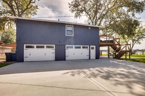 Photo 18 - Willis Waterfront Home w/ Deck on Lake Conroe