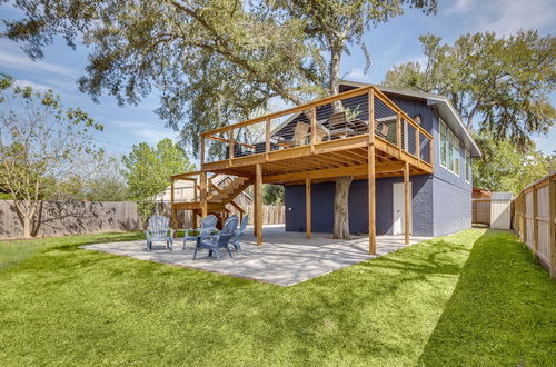 Photo 10 - Willis Waterfront Home w/ Deck on Lake Conroe