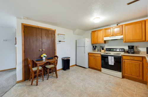 Foto 5 - Cedar Rapids Vacation Rental: 2 Mi to Downtown