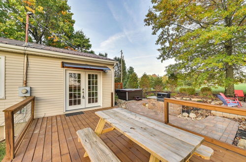 Photo 12 - Dry Ridge Rental Home w/ Hot Tub & Farm Views