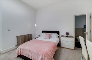 Photo 1 - Luxurious 4-bedrooms Apartment in Central London