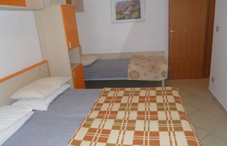 Foto 2 - Modern Flat for 8 People With Swimming Pool