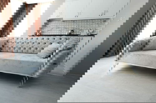 Photo 7 - NearMe Apart