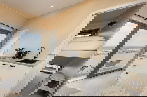 Photo 4 - Unique Beach House on the Beach of Zandvoort